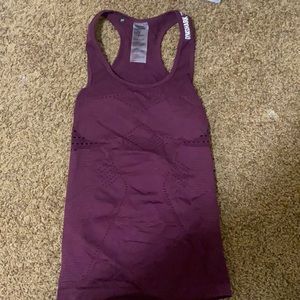 Gym shark tank and matching bra